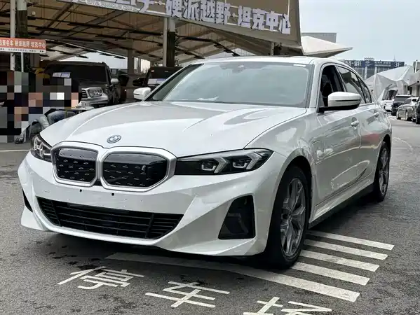 BMW i3 2024