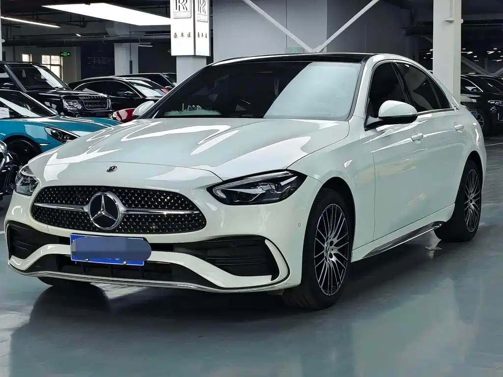 Mercedes-Benz C-Class 2024