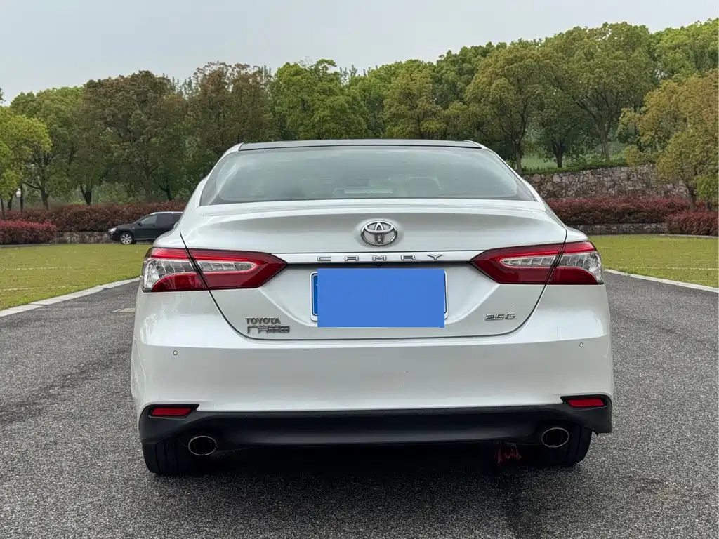 Toyota Camry 2019
