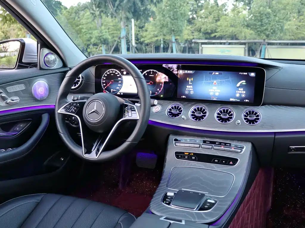 Mercedes-Benz E-Class 2020 — фото 18