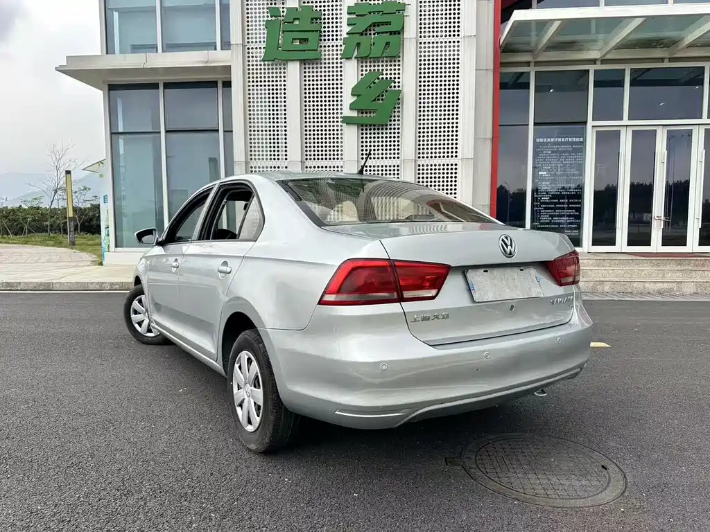 Volkswagen Santana 2014