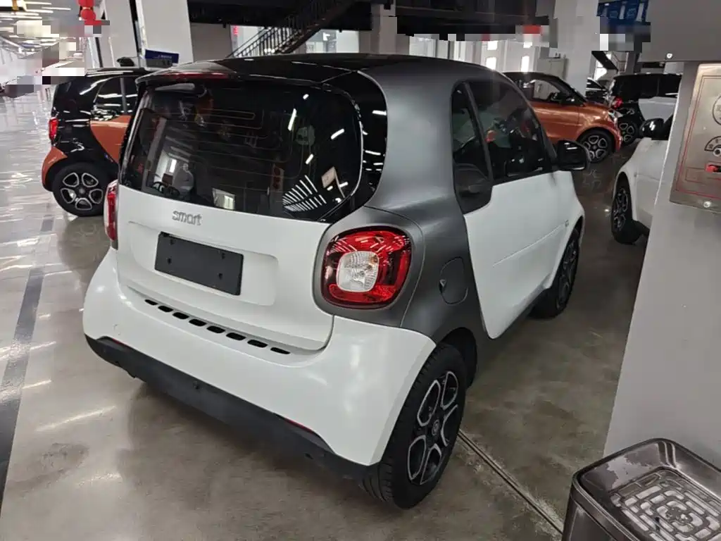 smart fortwo 2019 — фото 7
