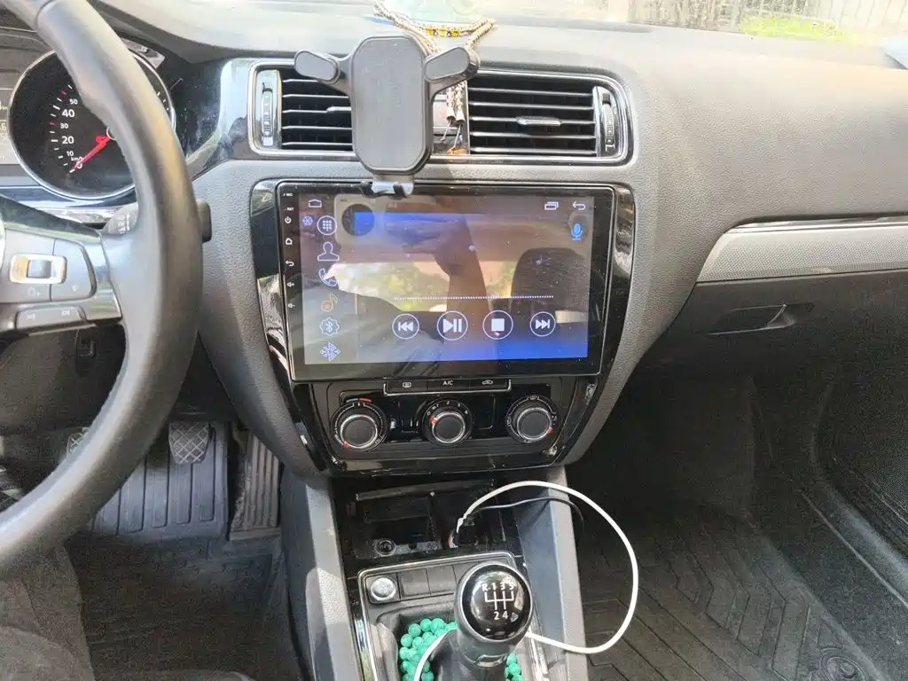 Volkswagen Sagitar 2017