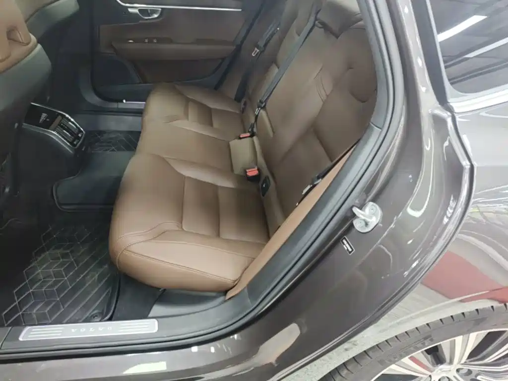 Volvo S90 2023 — фото 17