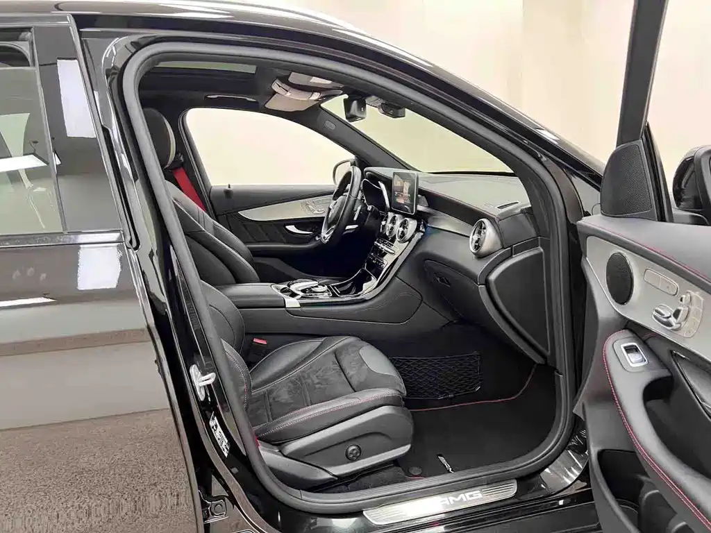 Mercedes-Benz GLC AMG 2019 — фото 24
