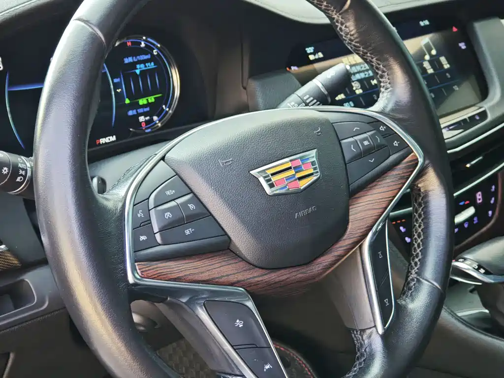 Cadillac CT6 2018 — фото 15