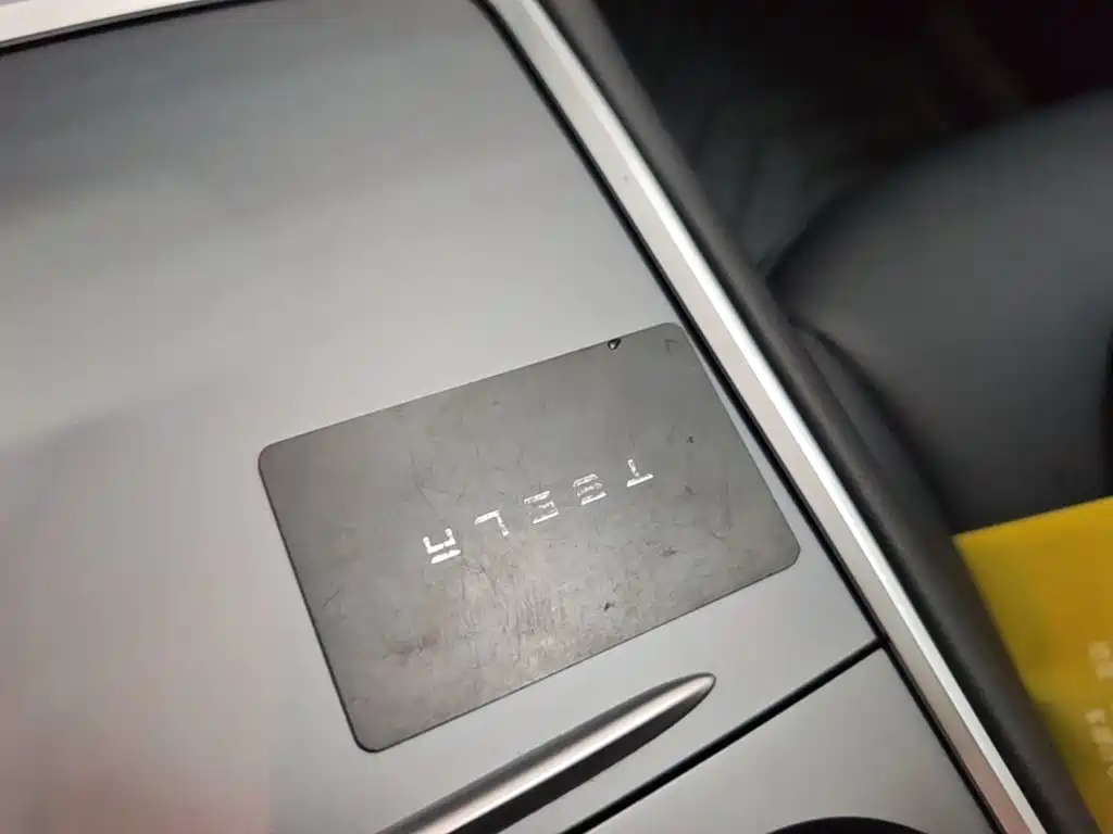 Tesla Model Y 2021 — фото 9