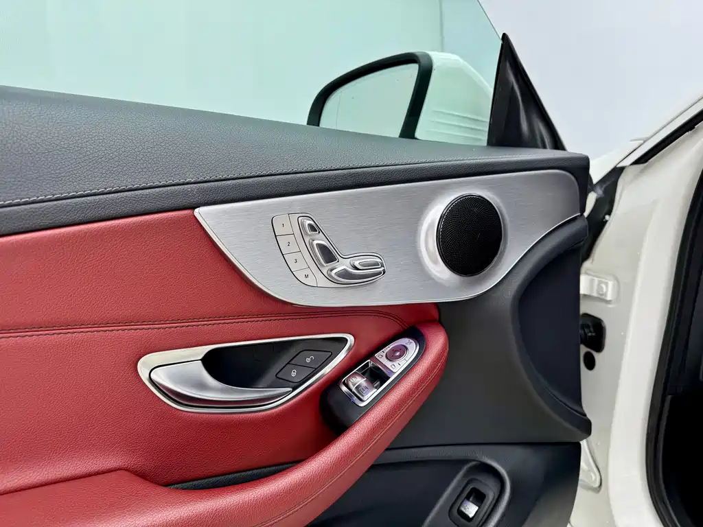 Mercedes-Benz C-Class 2019 — фото 8