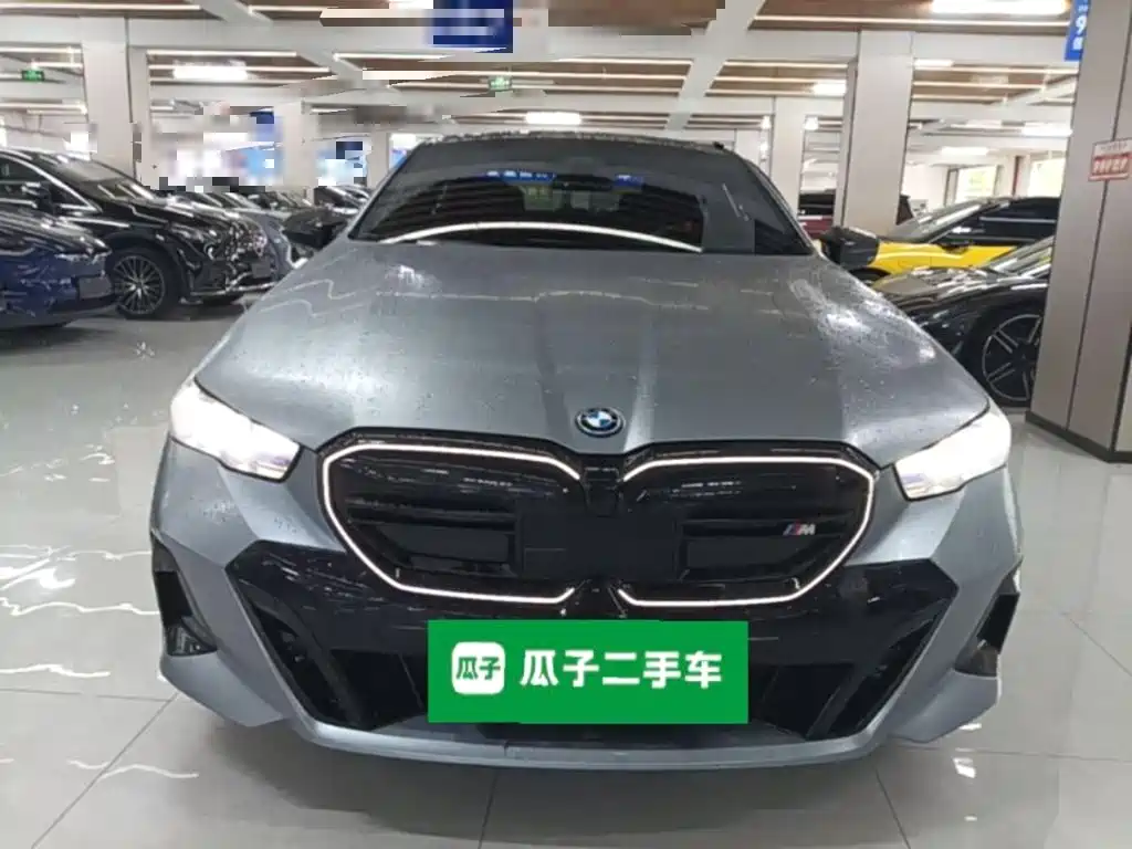 BMW i5 M60 2024 — фото 3