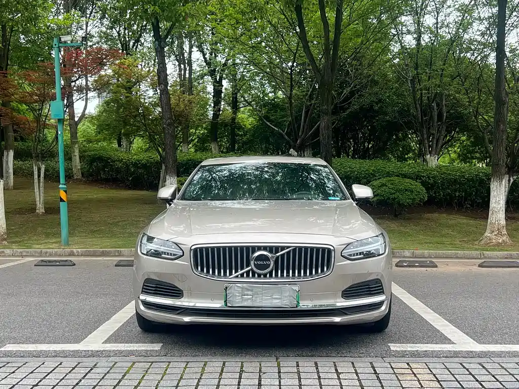 Volvo S90 PHEV 2025 — фото 2
