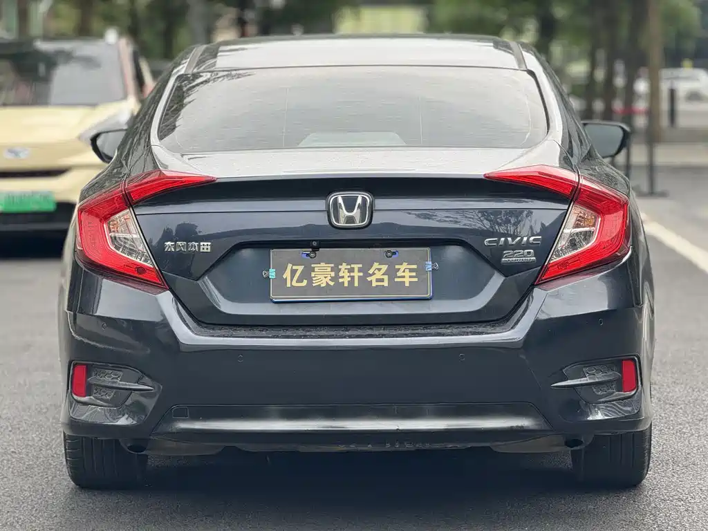 Honda Civic 2017 — фото 6