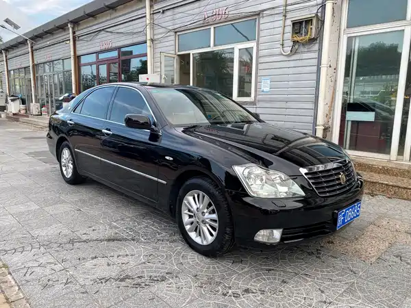 Toyota Crown 2008
