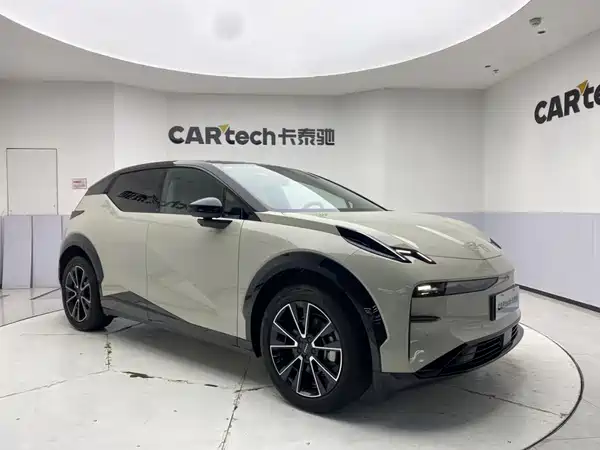 Zeekr X 2024