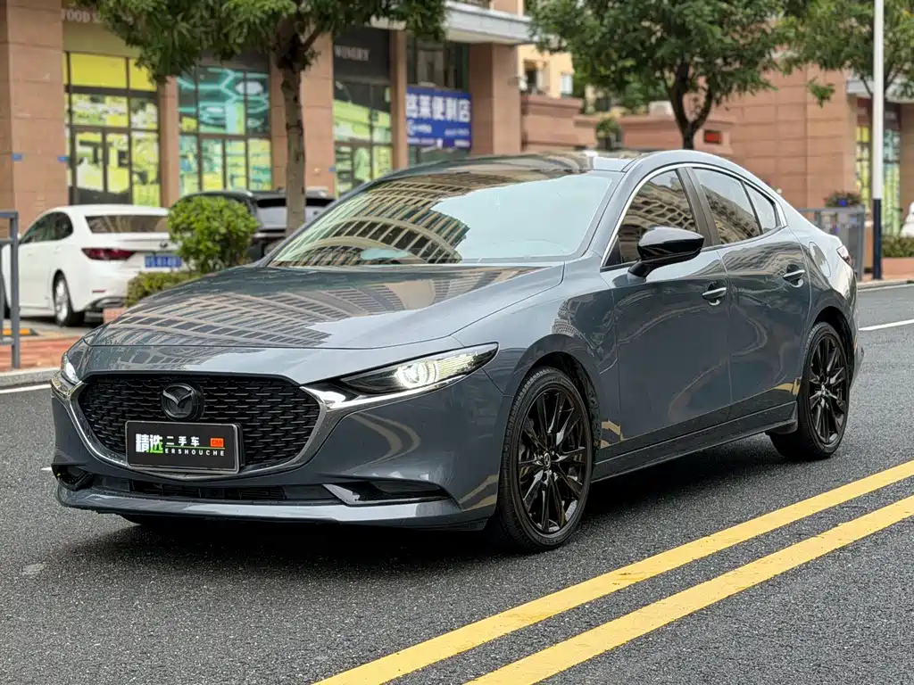 Mazda 3 Axela 2022