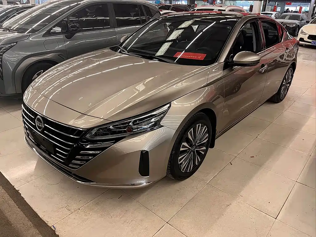 Nissan Teana 2023 — фото 1