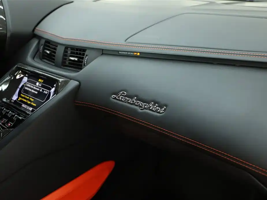 Lamborghini Aventador 2016 — фото 18