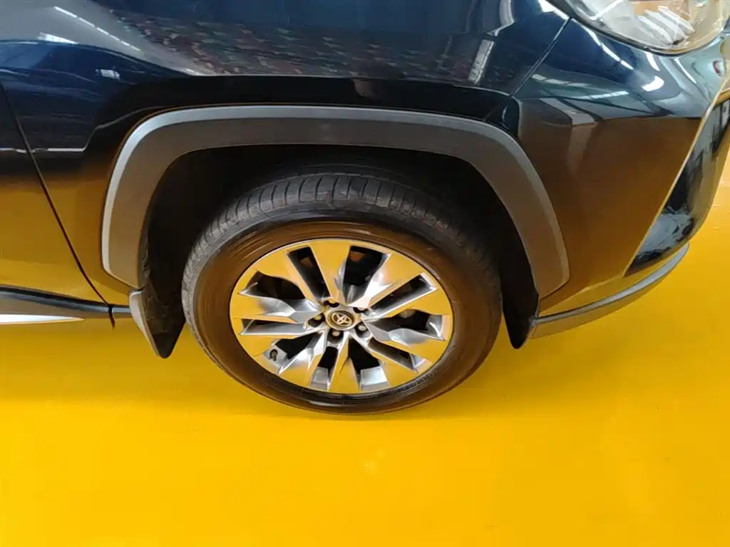 Toyota Wildlander 2021 — фото 14