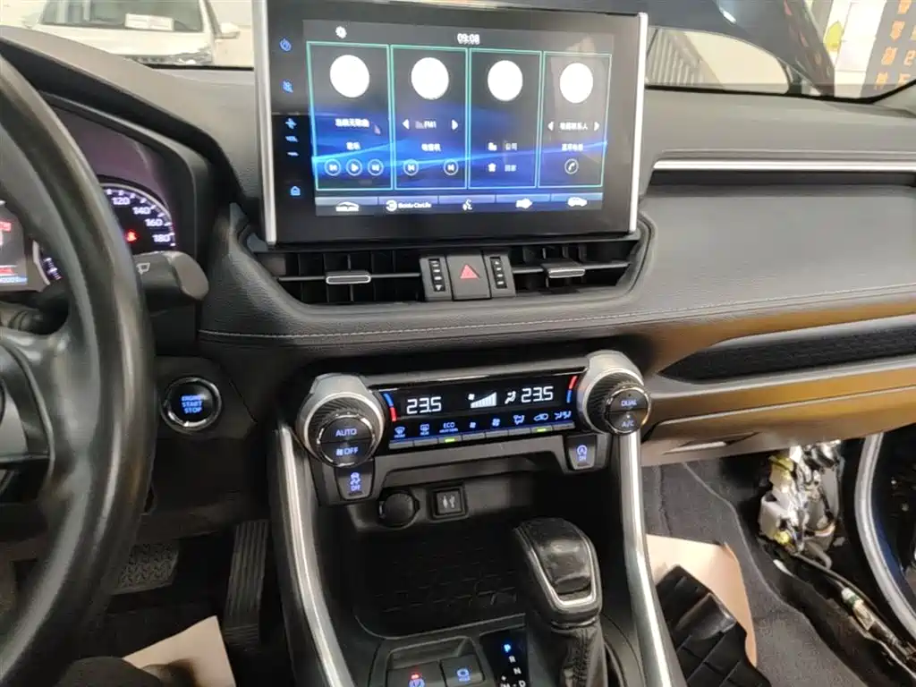 Toyota Wildlander 2021 — фото 20