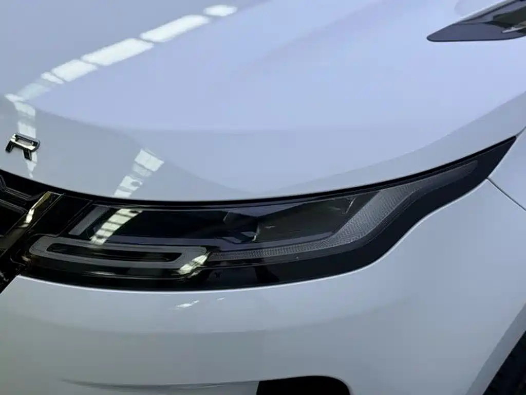 Land Rover Evoque 2023 — фото 14