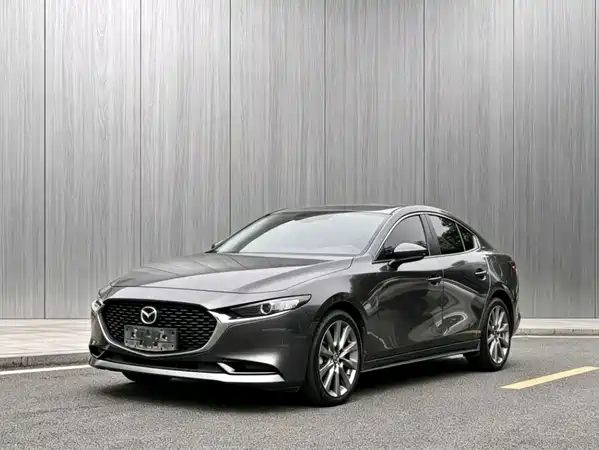 Mazda 3 Axela 2022