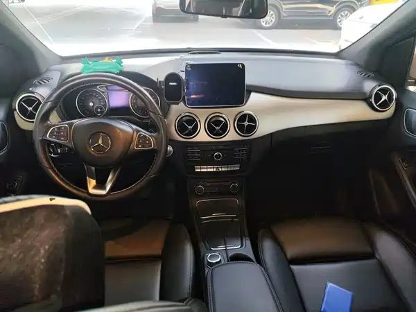 Mercedes-Benz B-Class 2018