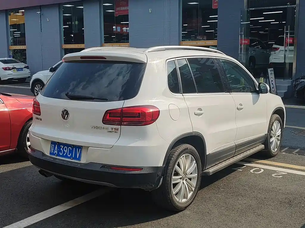 Volkswagen Tiguan 2014 — фото 10