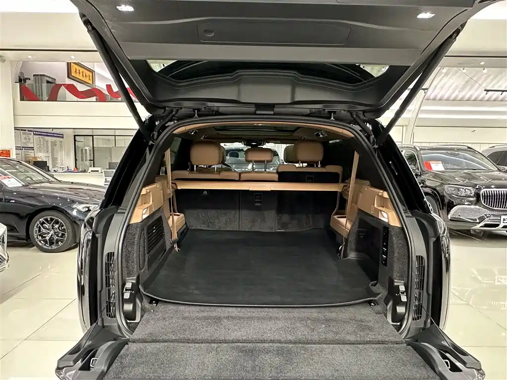 Land Rover Range Rover 2024 — фото 18