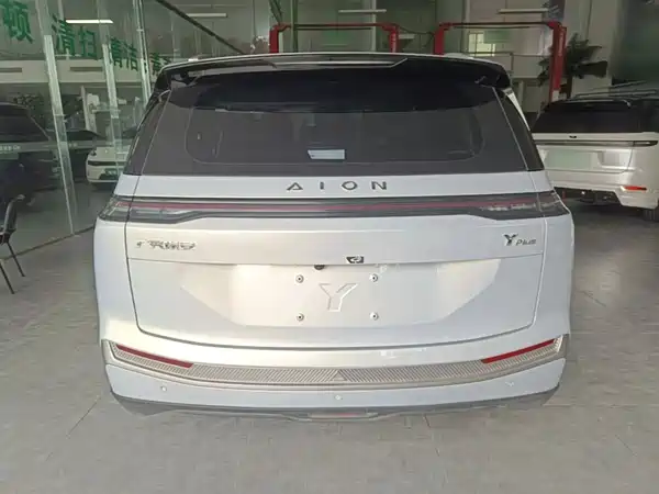 Aion Y 2023