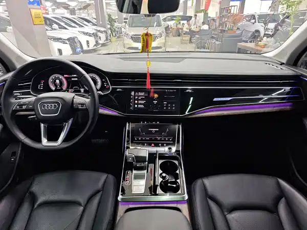 Audi Q7 2023