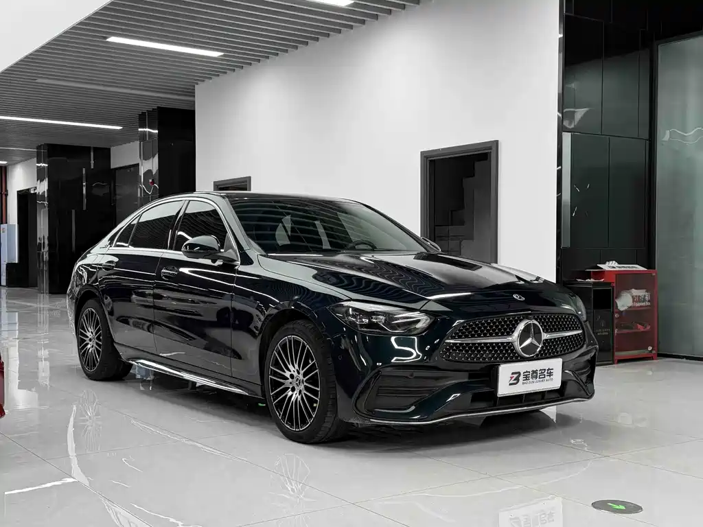 Mercedes-Benz C-Class 2024