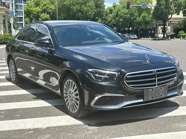 Mercedes-Benz E-Class 2023