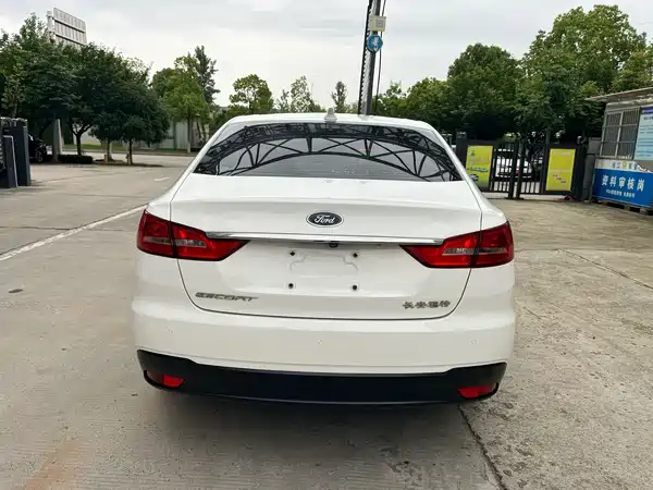 Ford Escort 2019