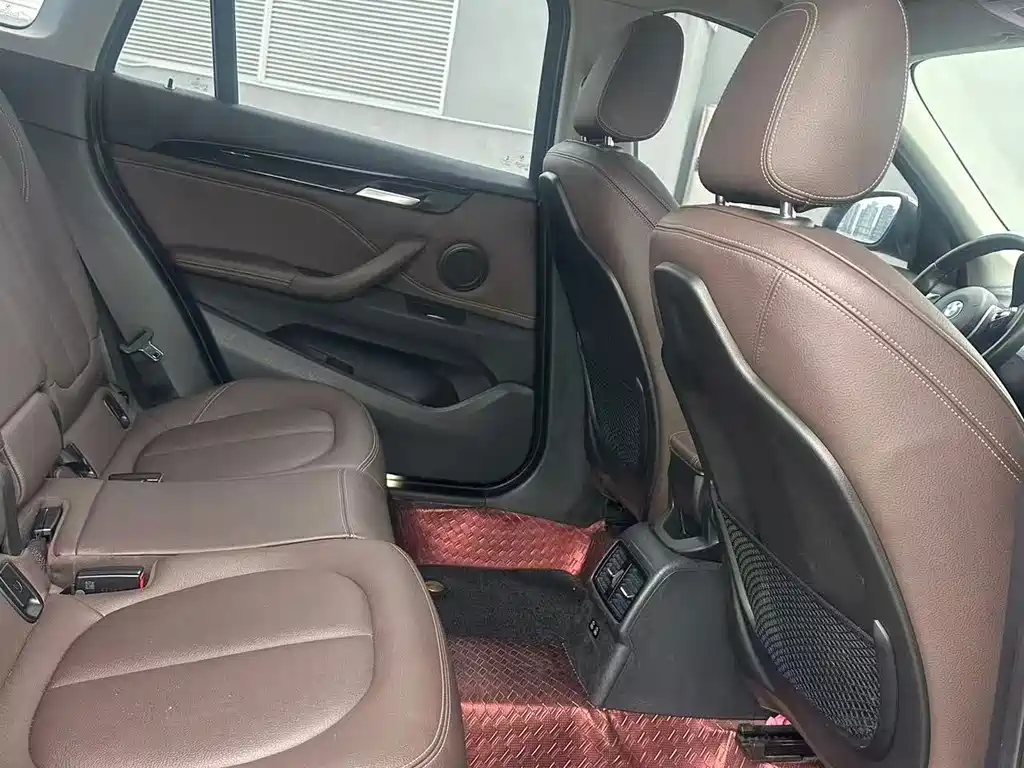 BMW X1 2020 — фото 11