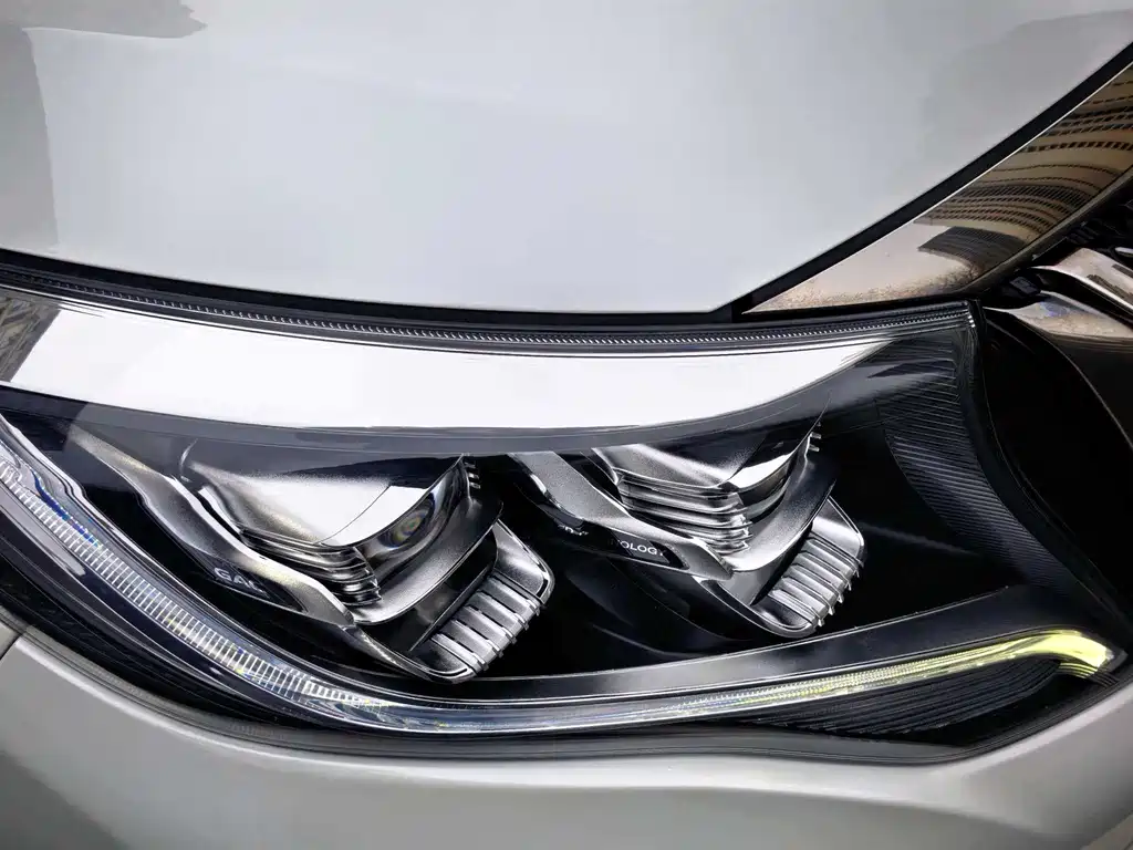 GAC Motor Trumpchi M8 2022 — фото 11