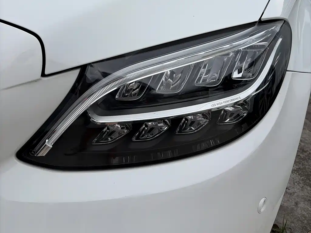 Mercedes-Benz C-Class 2020 — фото 3
