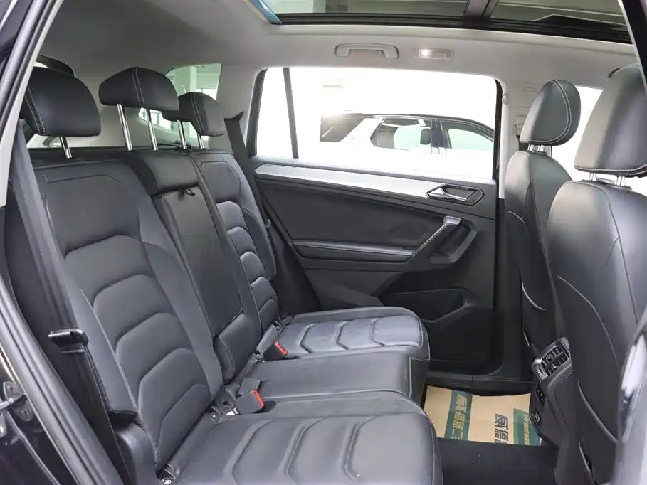 Volkswagen Tiguan L 2018 — фото 17