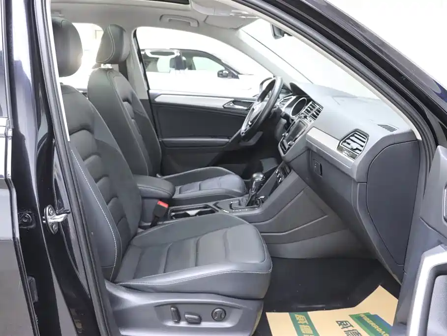 Volkswagen Tiguan L 2018 — фото 18