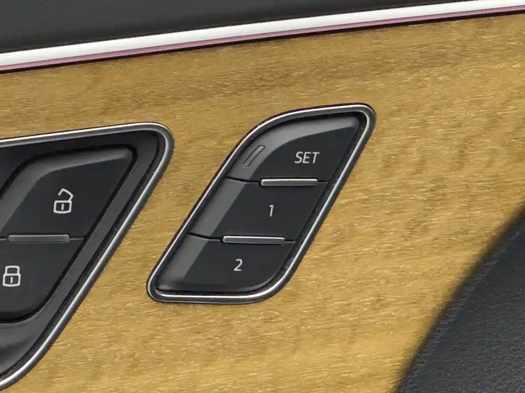 Audi Q7 2021 — фото 19