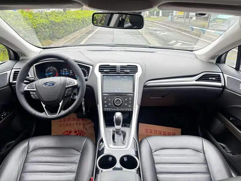Ford Mondeo 2016 — фото 13