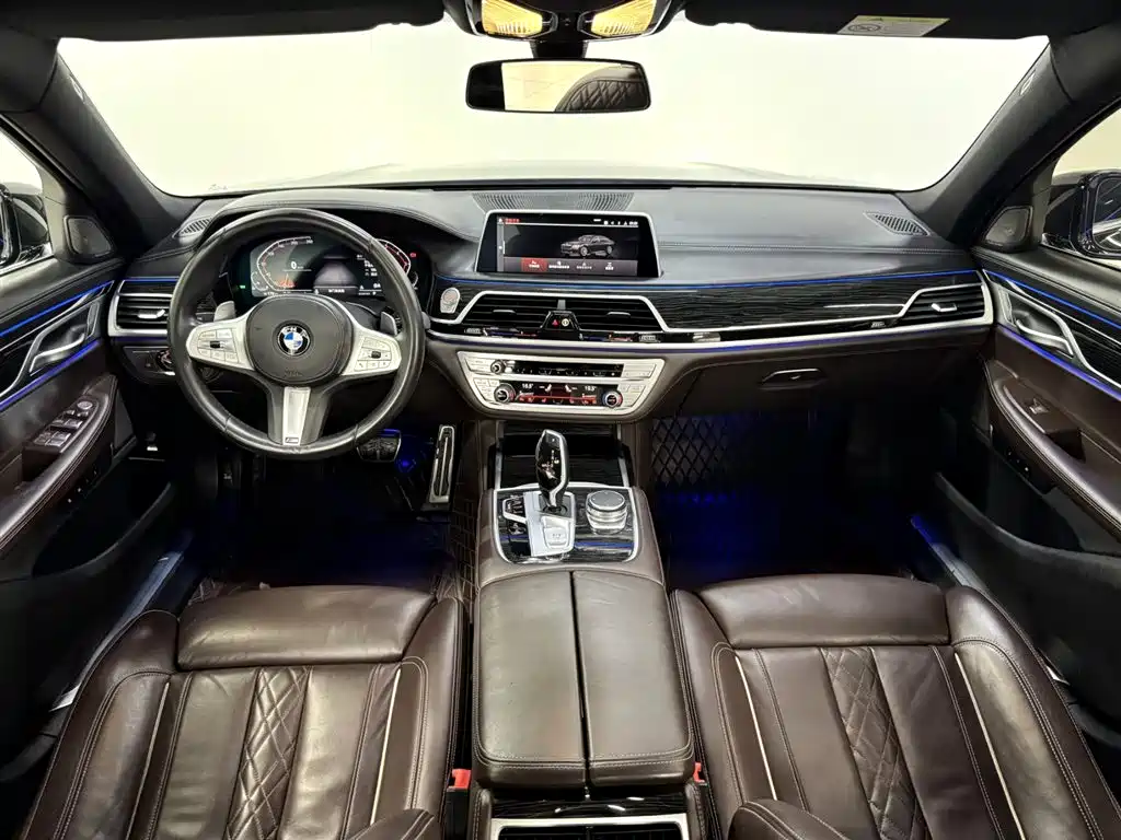BMW 7 Series 2021 — фото 10