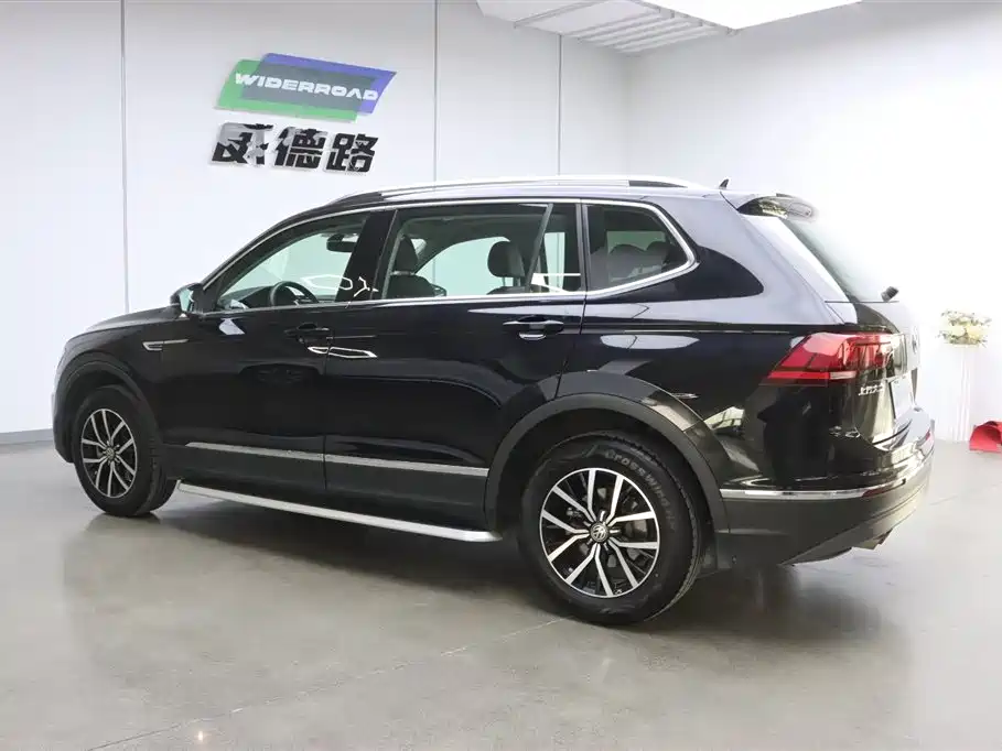 Volkswagen Tiguan L 2018 — фото 5