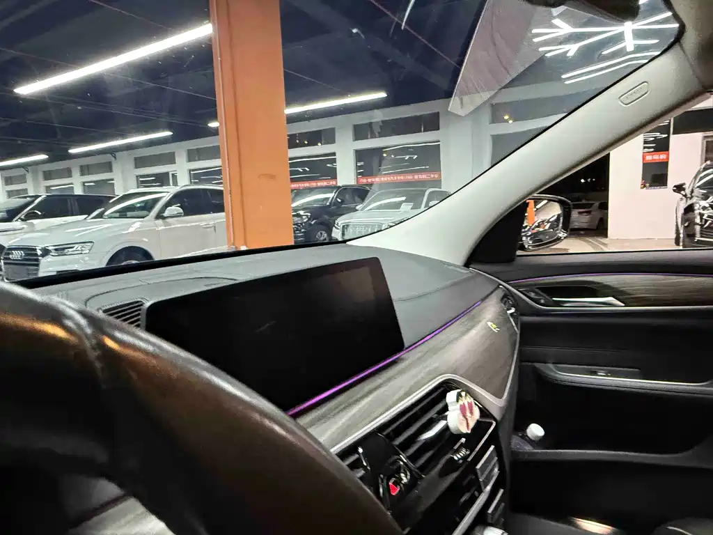 BMW 6 Series GT 2019 — фото 11