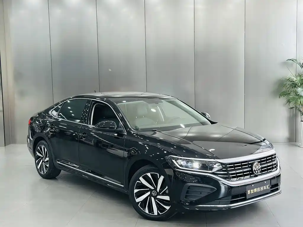 Volkswagen Passat 2024