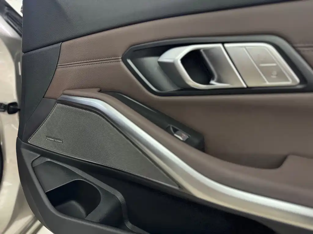 BMW 3 Series 2020 — фото 10