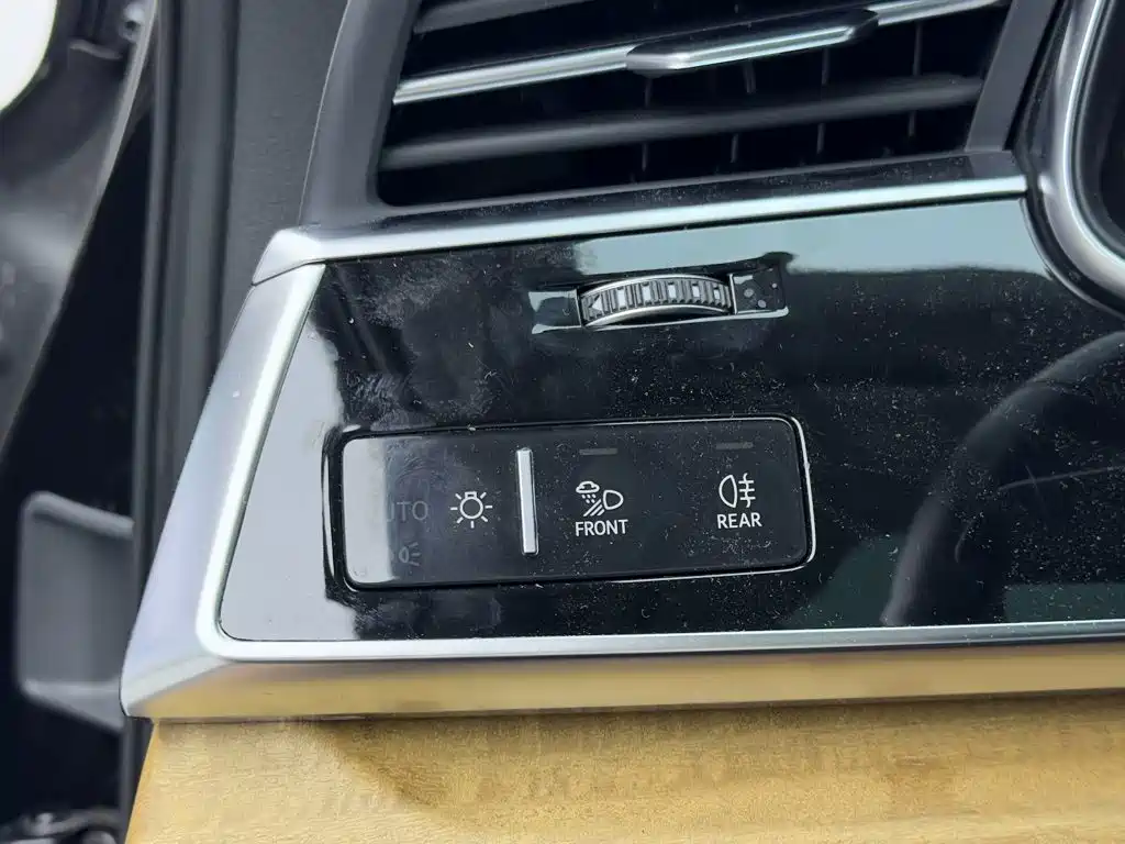 Audi Q7 2021 — фото 18