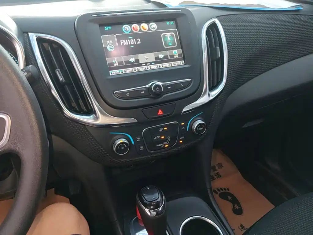 Chevrolet Equinox 2018 — фото 13