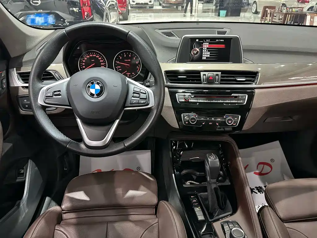 BMW X1 2017 — фото 10