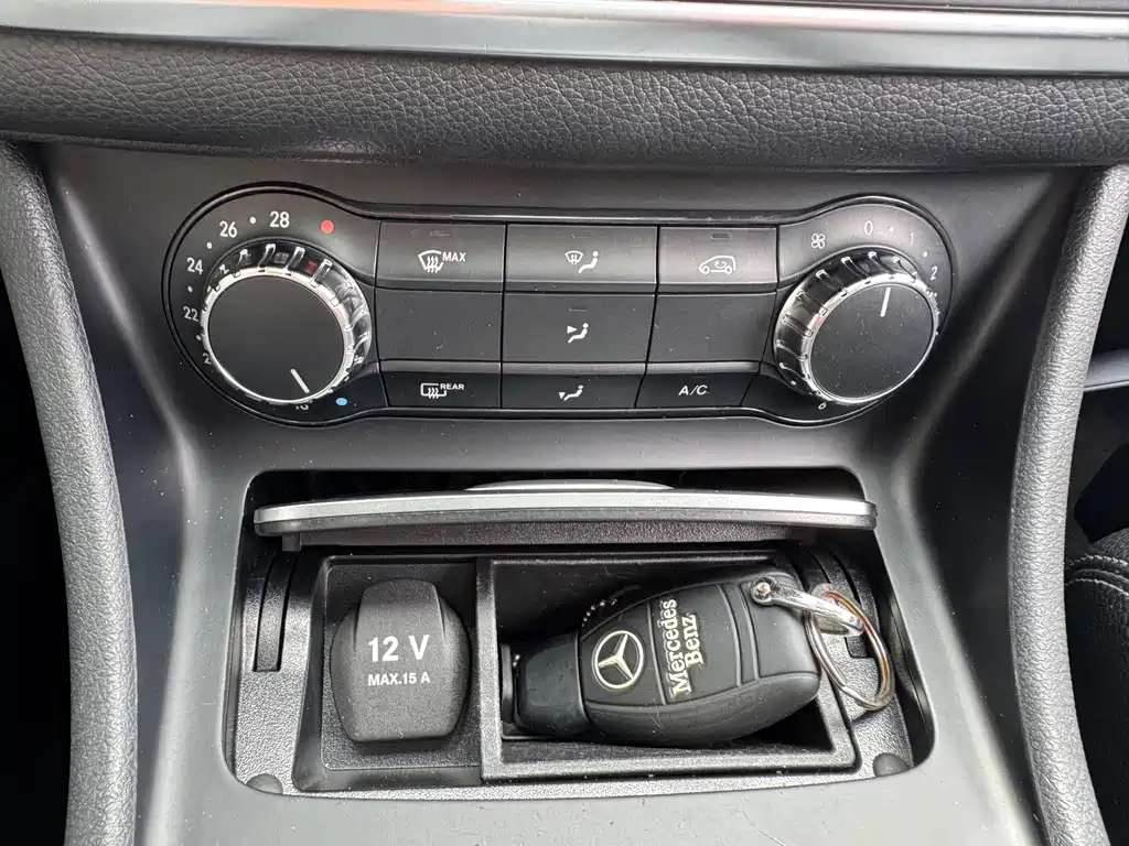 Mercedes-Benz CLA 2017 — фото 29