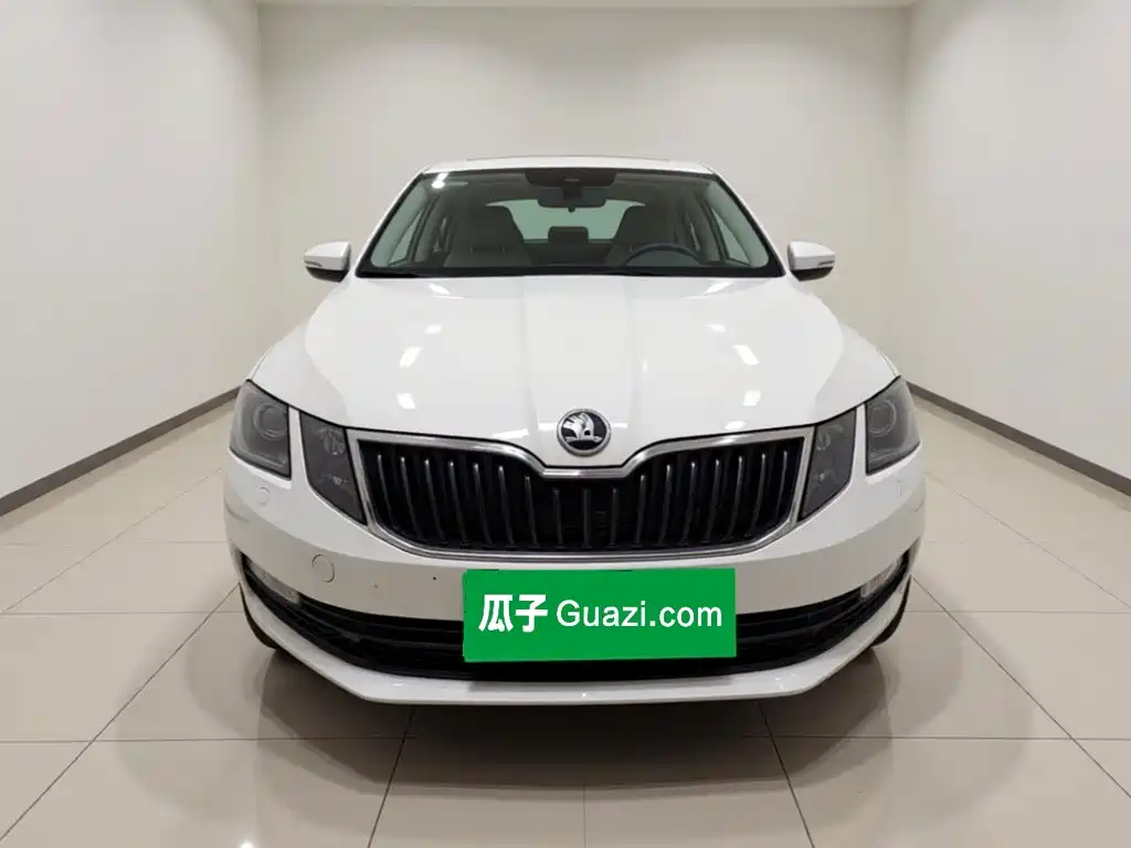 Skoda Octavia 2020 — фото 24