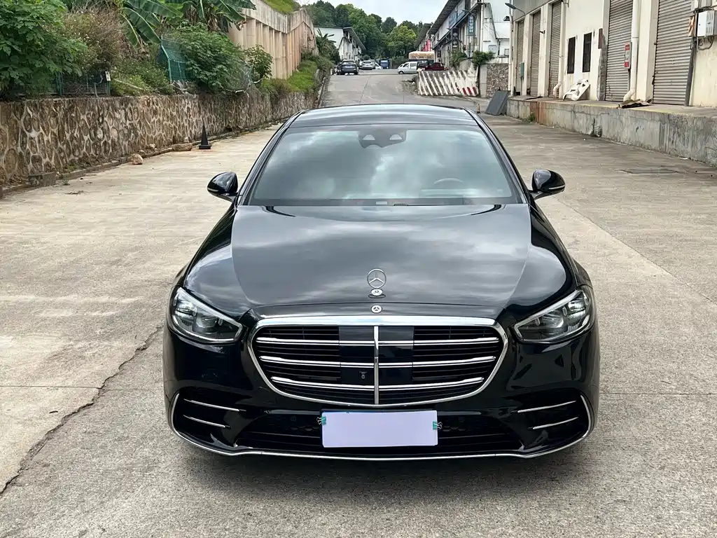 Mercedes-Benz S-Class 2023